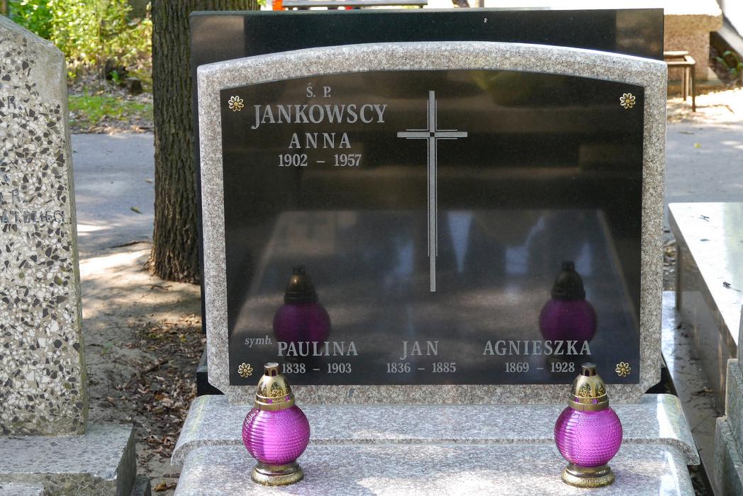 Grob rodzinny Jankowskich na Brodnie